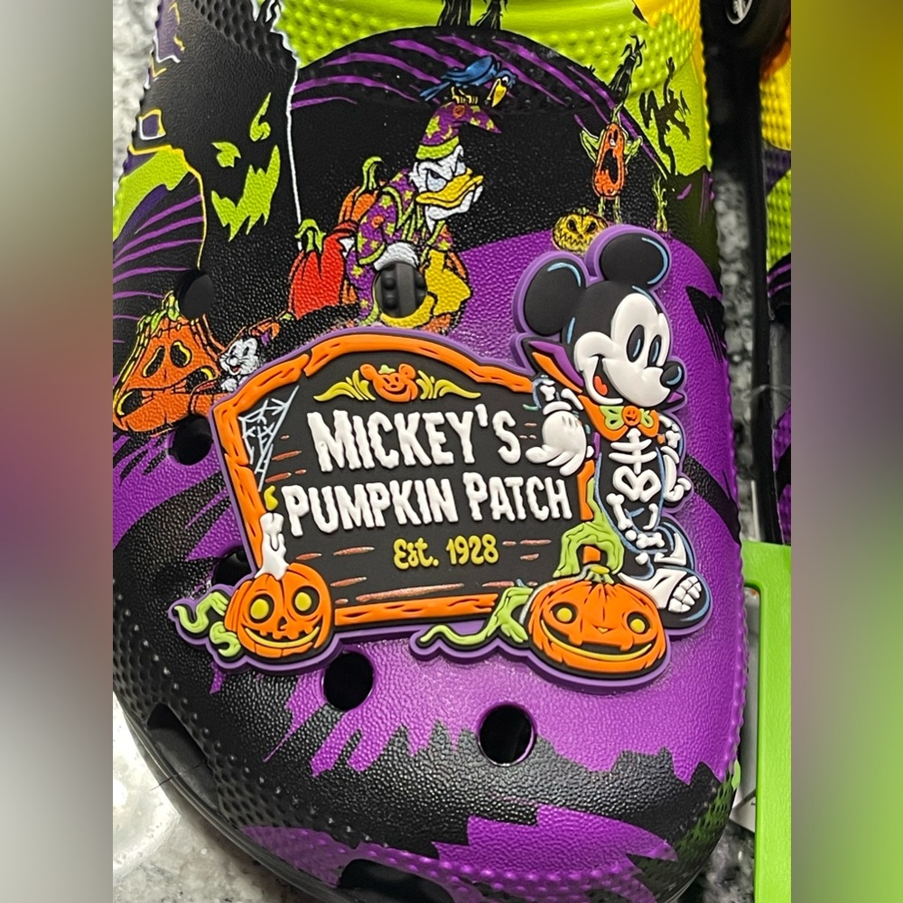Disney Halloween Crocs WDW PARKS - Picture 4 of 12